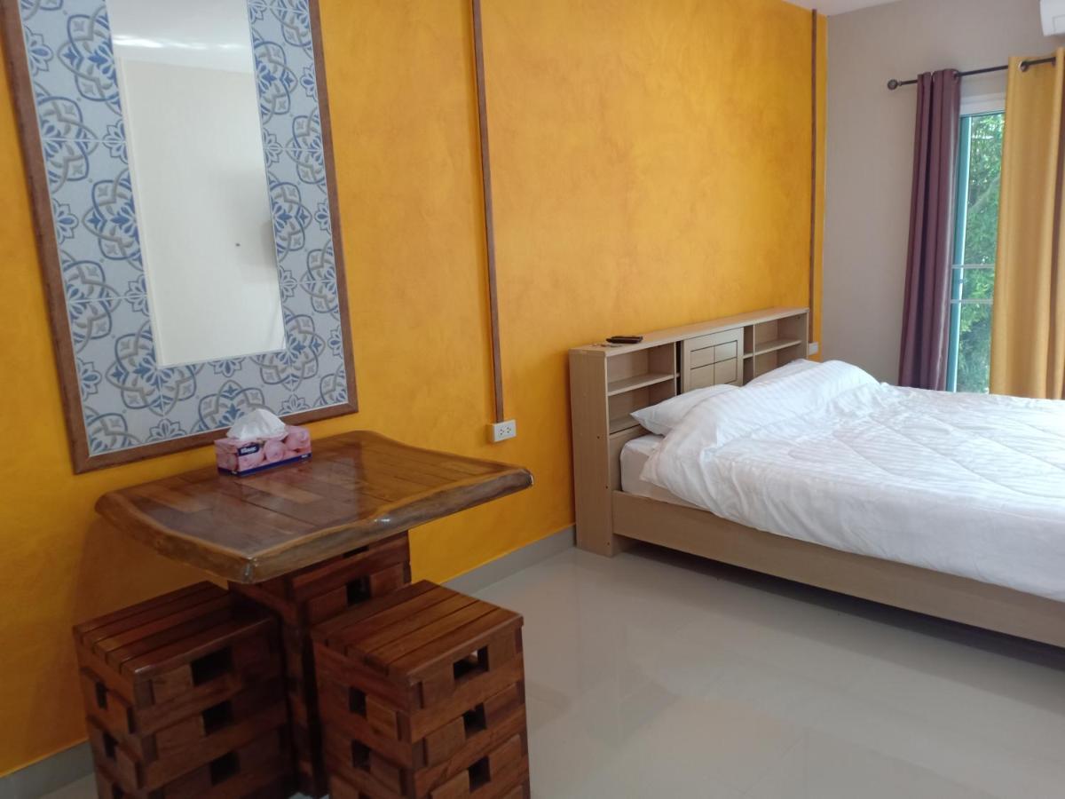 Mem Homestay Chumphon Exteriör bild