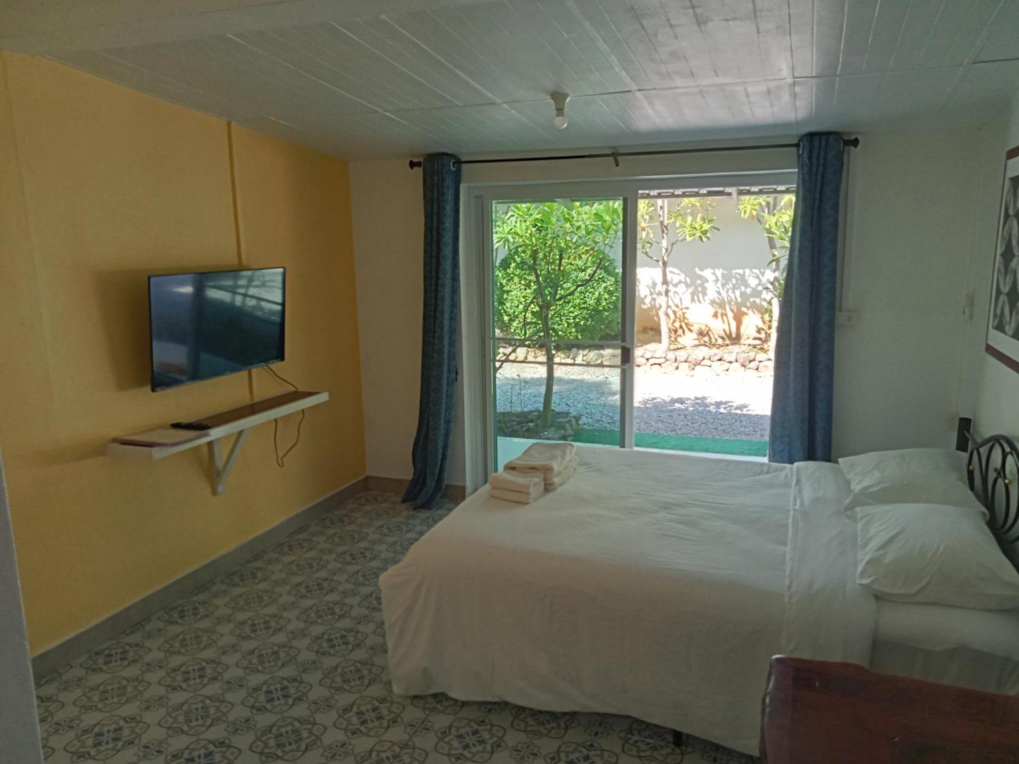 Mem Homestay Chumphon Exteriör bild