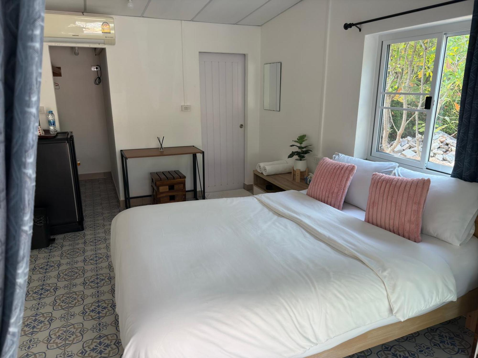 Mem Homestay Chumphon Exteriör bild