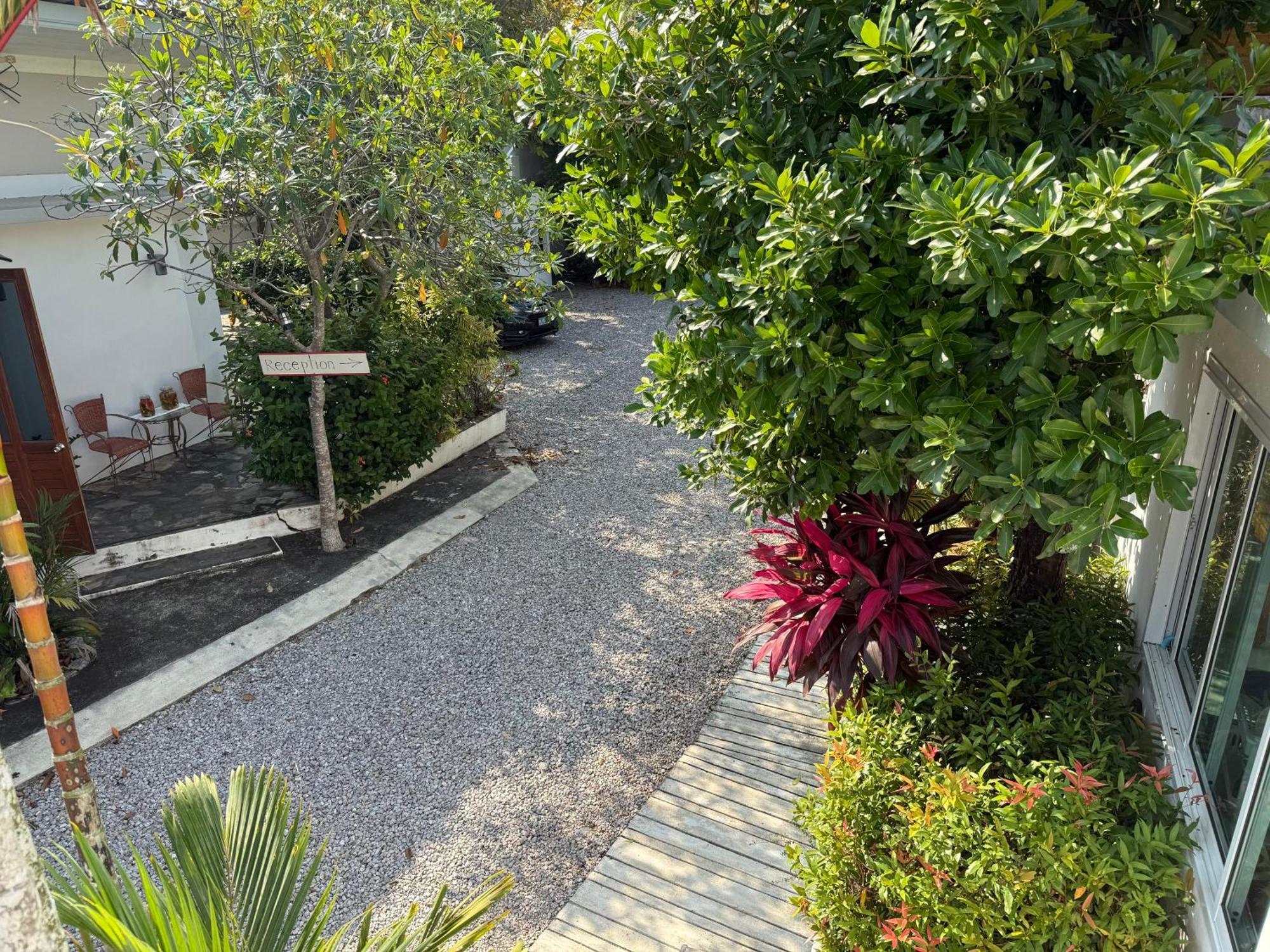 Mem Homestay Chumphon Exteriör bild