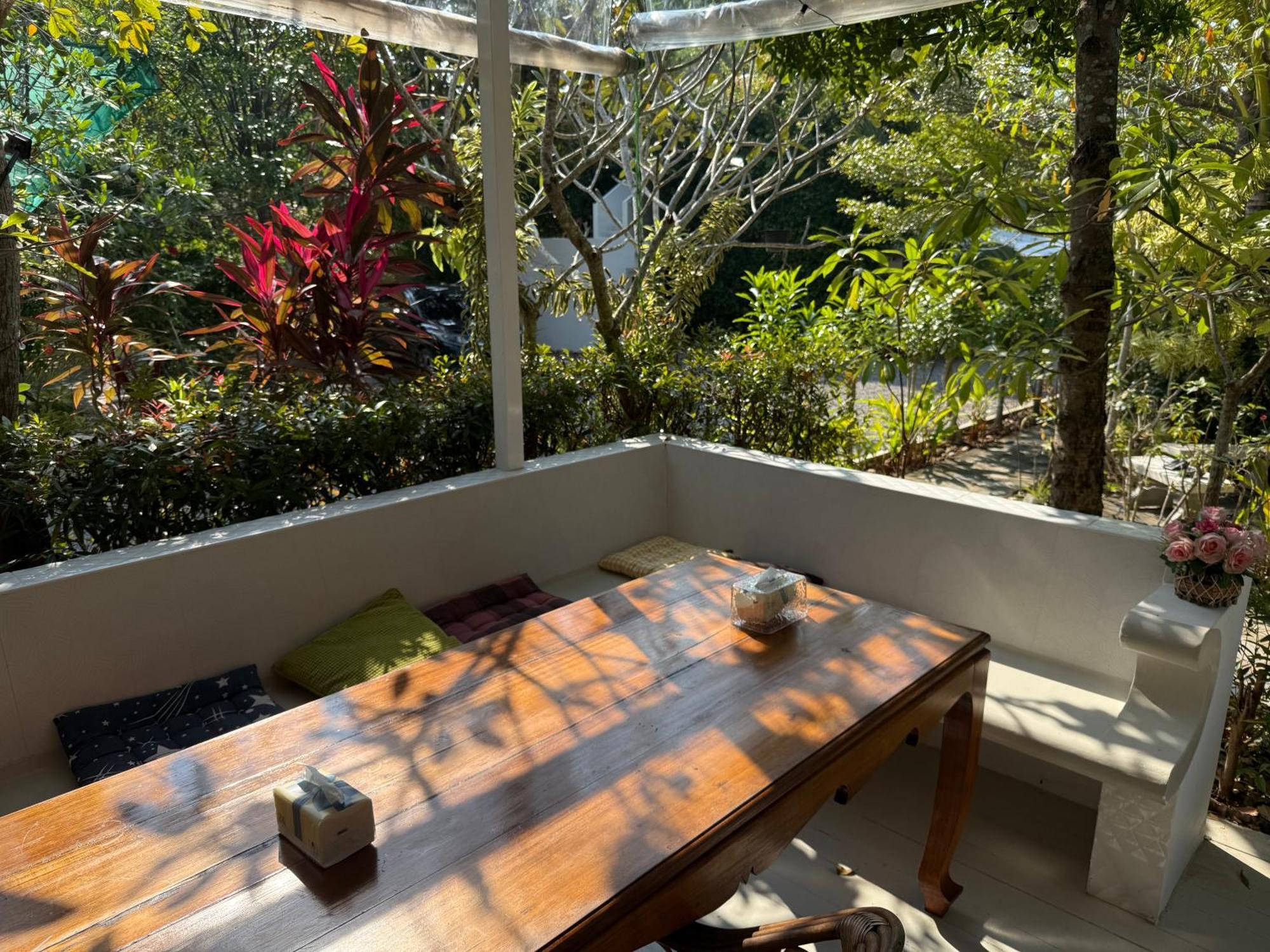 Mem Homestay Chumphon Exteriör bild